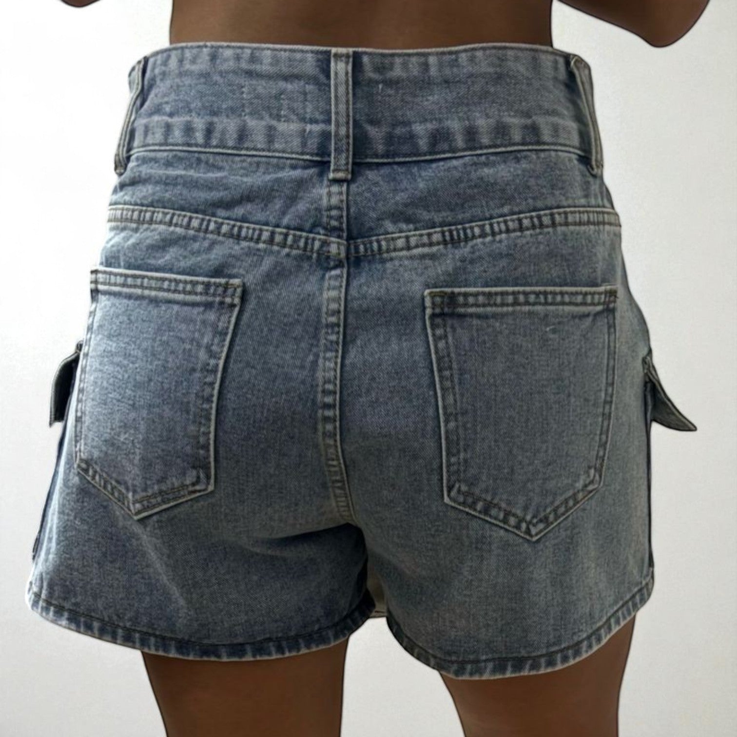 SHORT POLLERA LIV