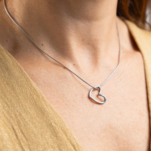 Collar FAUSTI con corazon