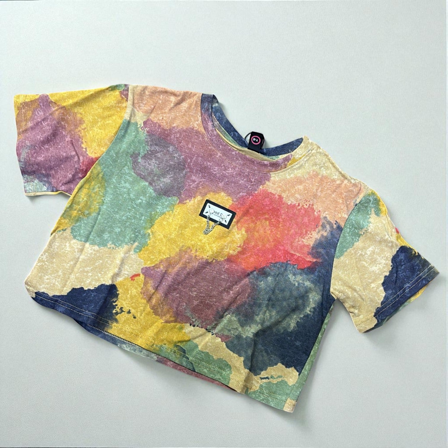 REMERA CORTA ALMENDRA