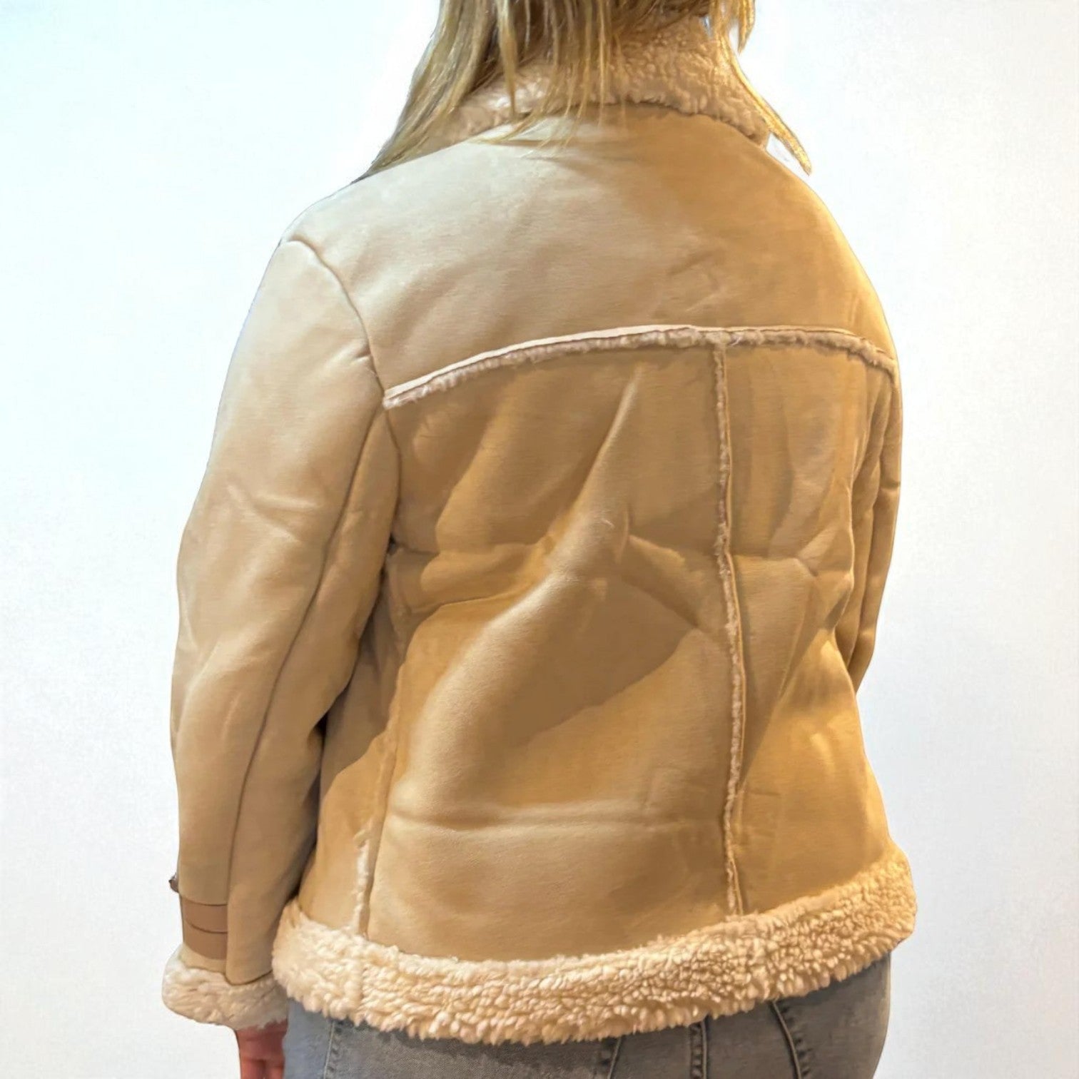 GAMULAN, CAMPERA DE CORDERITO POLY